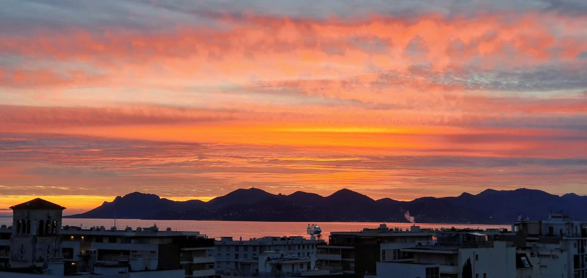 Villa Sur Le Toit - Vue Mer Exceptionnelle Cannes Exterior photo
